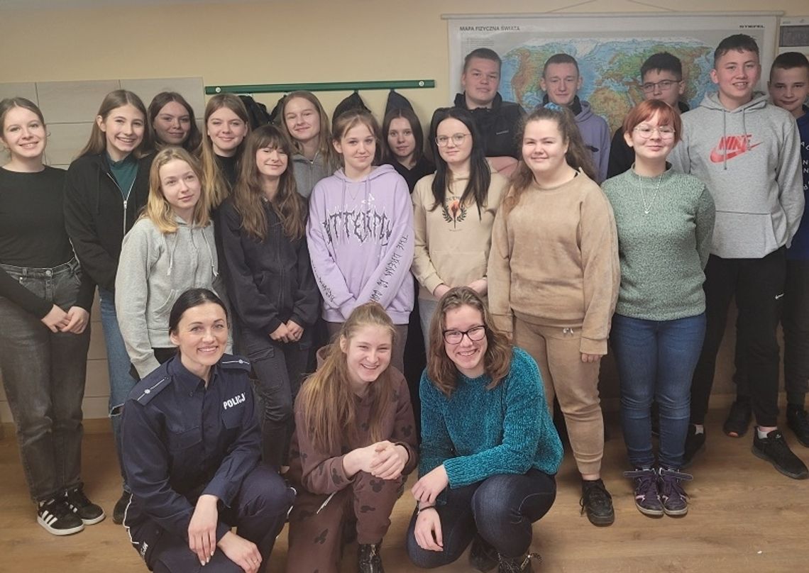 Odpowiedzialność karna nieletnich. Policyjne spotkanie z młodzieżą z Piaseczna Odpowiedzialność karna nieletnich. Policyjne spotkanie z młodzieżą z Piaseczna