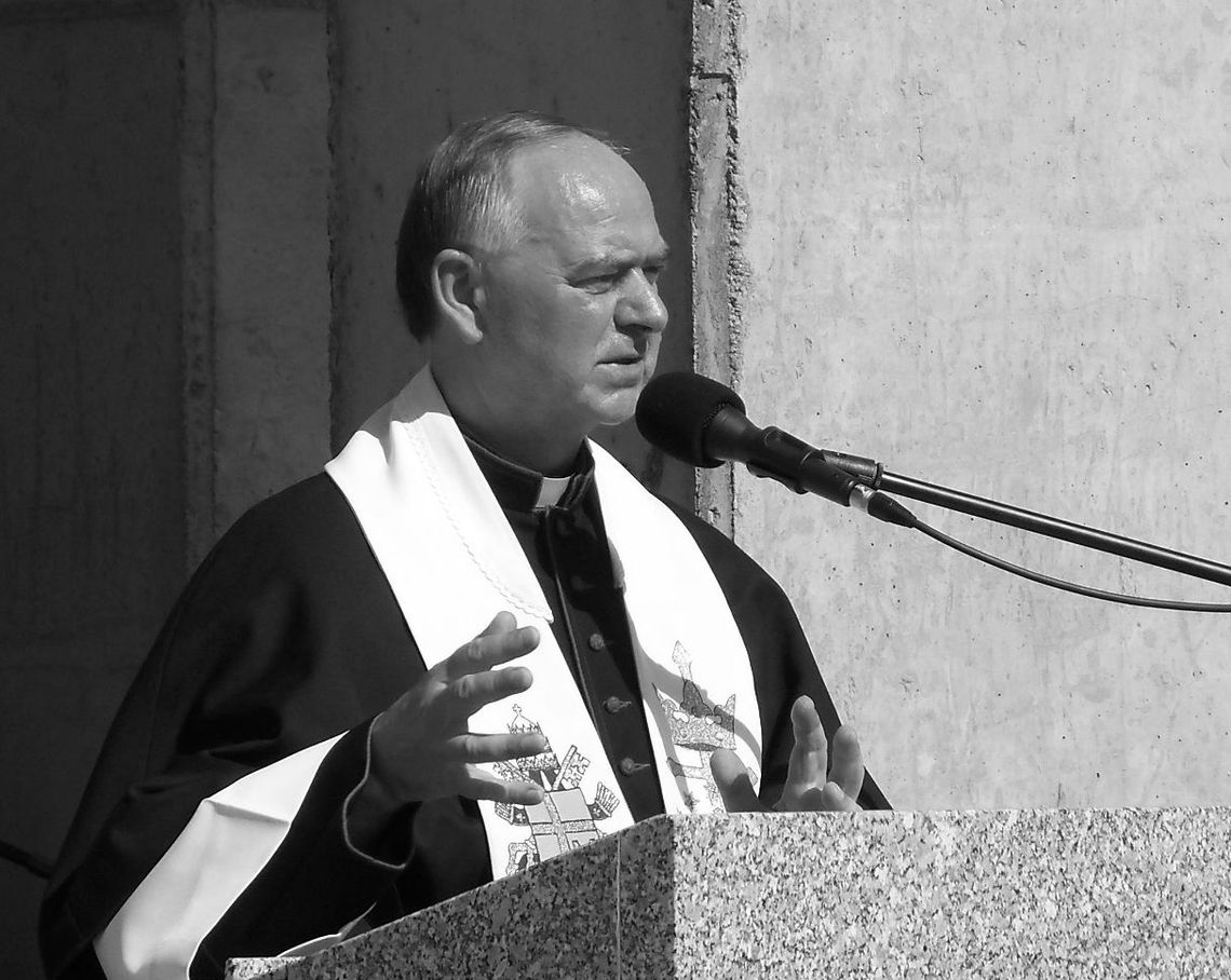 Odszedł ksiądz kanonik Roman Misiak, proboszcz parafii w Lubiszewie