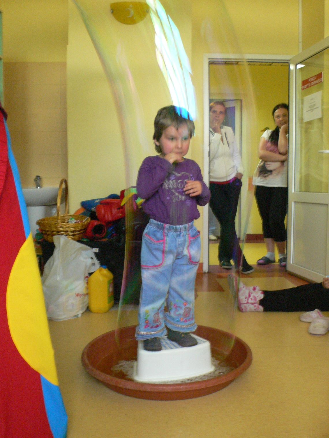 Odwiedziny wesołego klauna w szpitalu Odwiedziny wesołego klauna w szpitalu