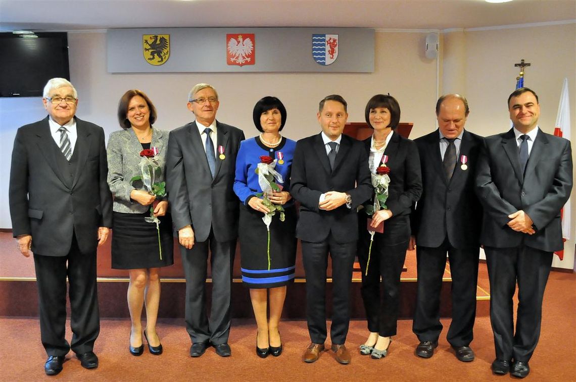 Odznaczenia Prezydenta RP i Samburia wręczone Odznaczenia Prezydenta RP i Samburia wręczone