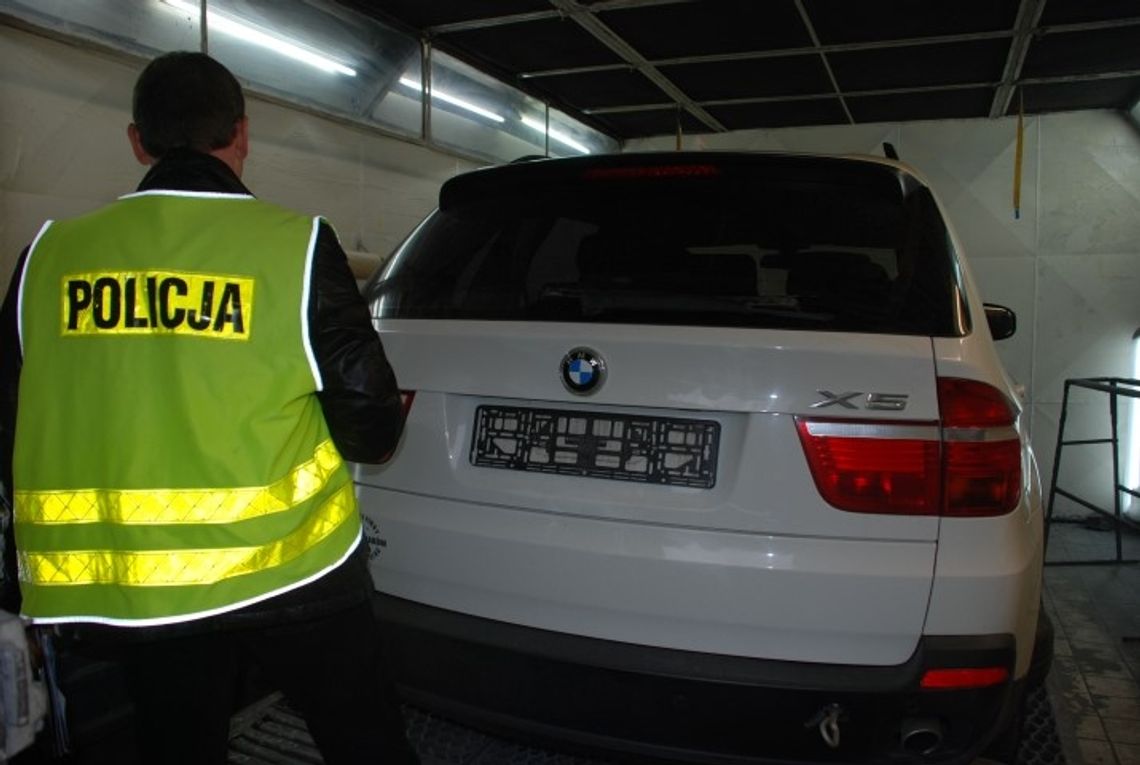 Odzyskano skradzione BMW Odzyskano skradzione BMW