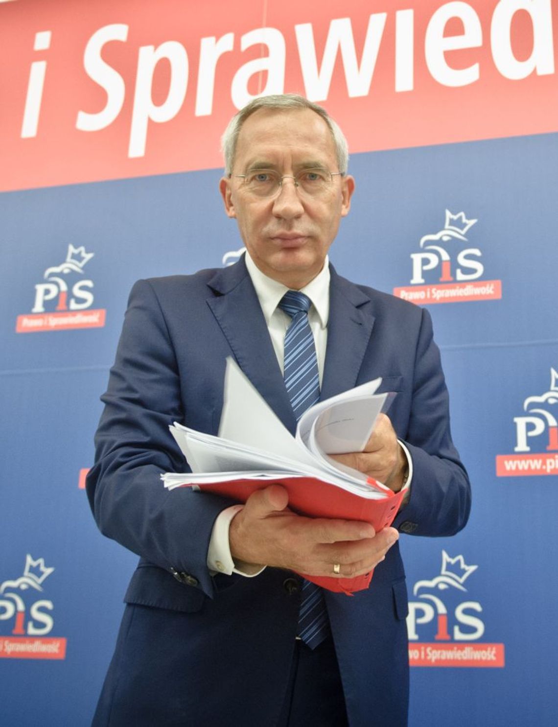 Oficjalne wyniki. Pięć partii w Sejmie. Smoliński z poselskim mandatem!