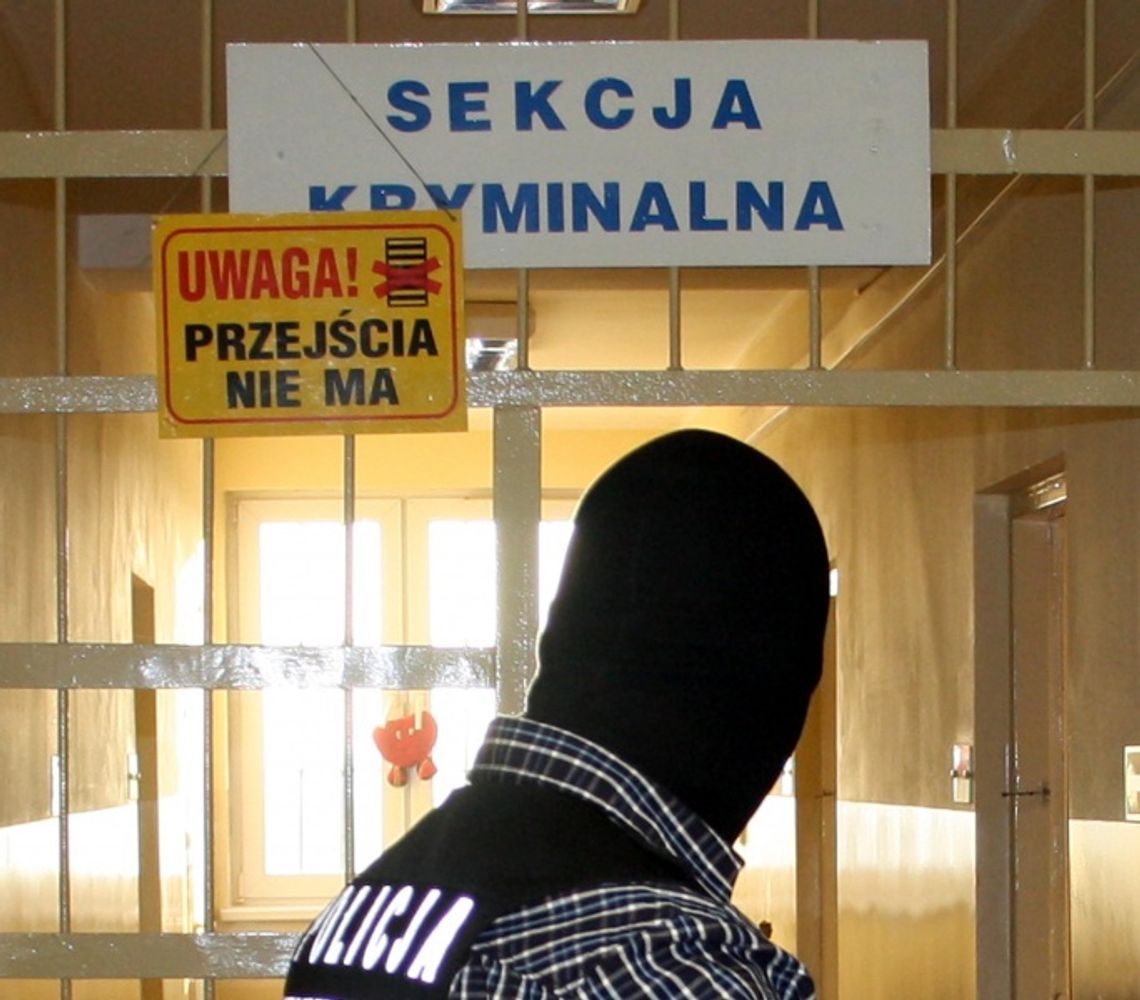 Ojciec - bestia. Było piekło rodzinne, będzie pięć trupów... Ojciec - bestia. Było piekło rodzinne, będzie pięć trupów...