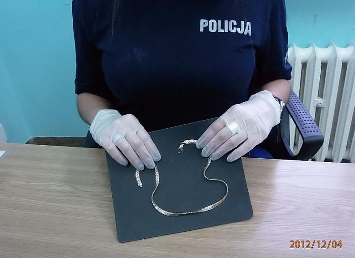 Okradła kuzynkę z biżuterii Okradła kuzynkę z biżuterii