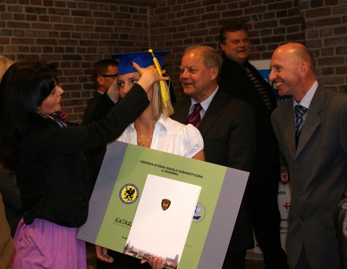 Olimpiada Wiedzy o Bezpieczeństwie w Gdańskiej Wyższej Szkole Humanistycznej Olimpiada Wiedzy o Bezpieczeństwie w Gdańskiej Wyższej Szkole Humanistycznej