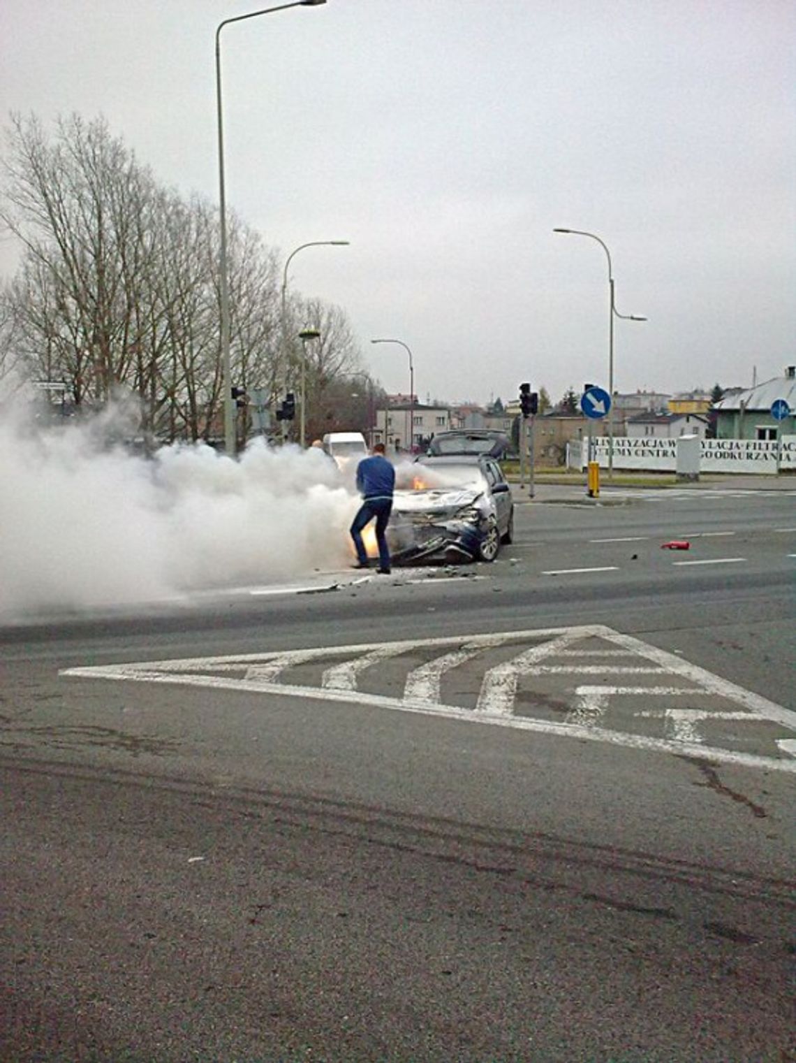 Opel w płomieniach Opel w płomieniach