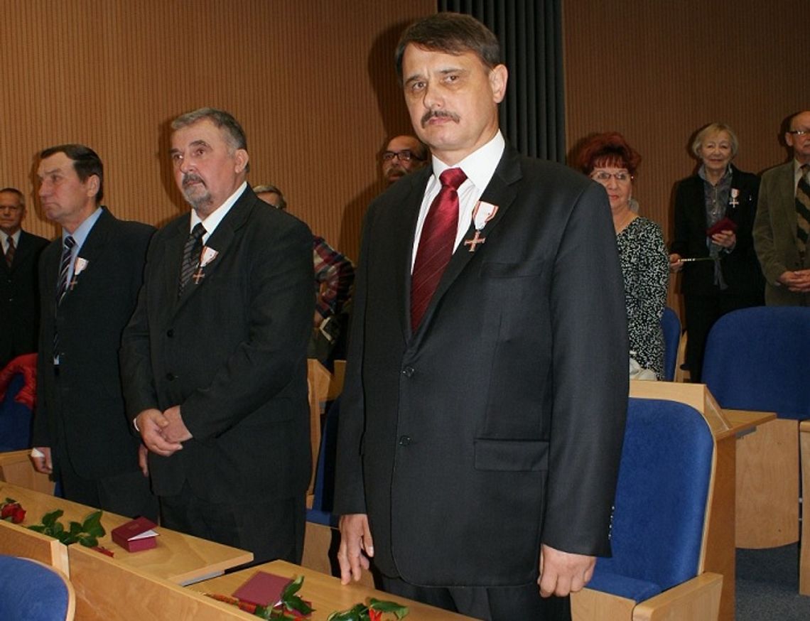 Opozycjoniści odebrali Krzyże Wolności i Solidarności Opozycjoniści odebrali Krzyże Wolności i Solidarności