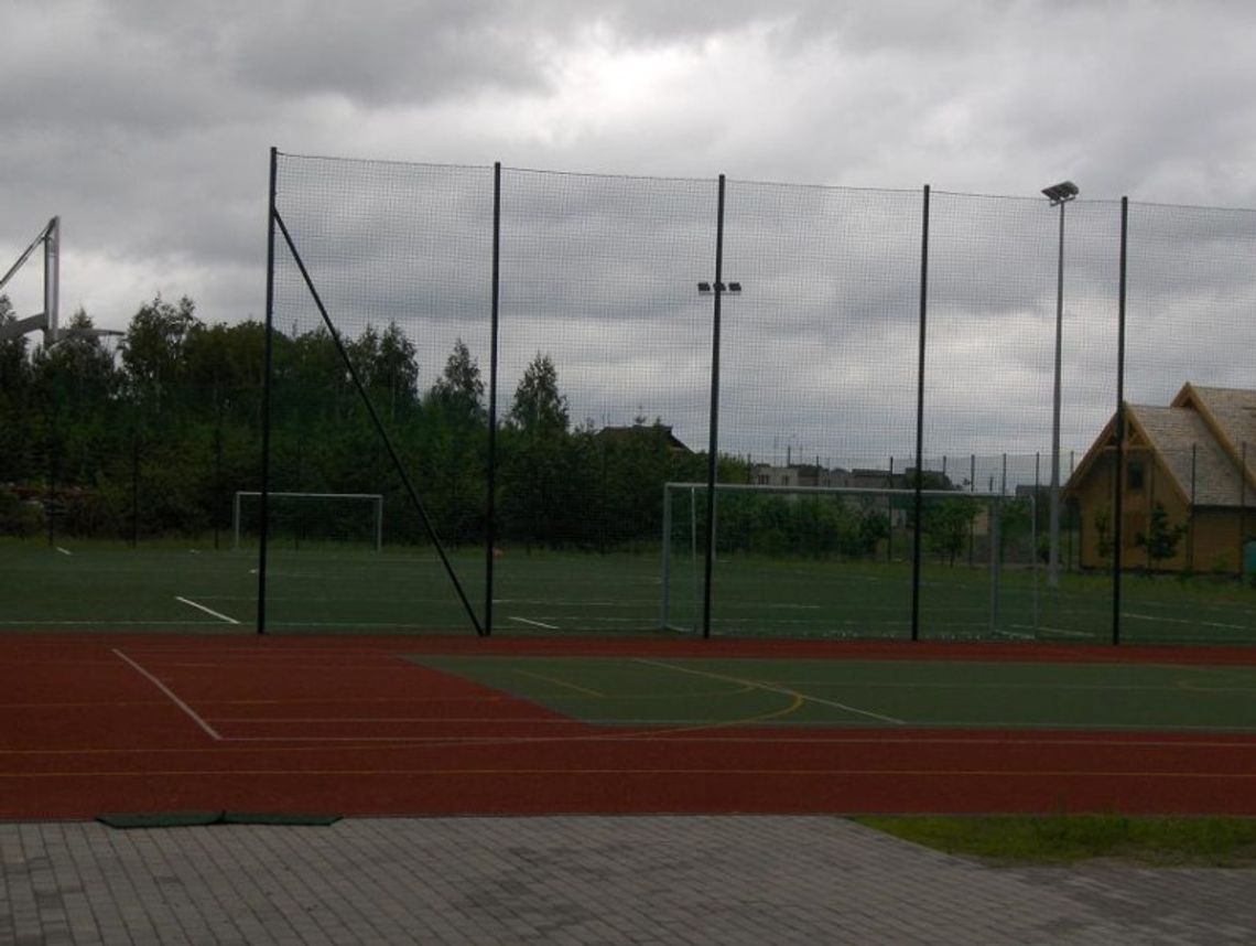 „Orlika” przekazano uroczyście, lecz brama jest zamknięta… „Orlika” przekazano uroczyście, lecz brama jest zamknięta…