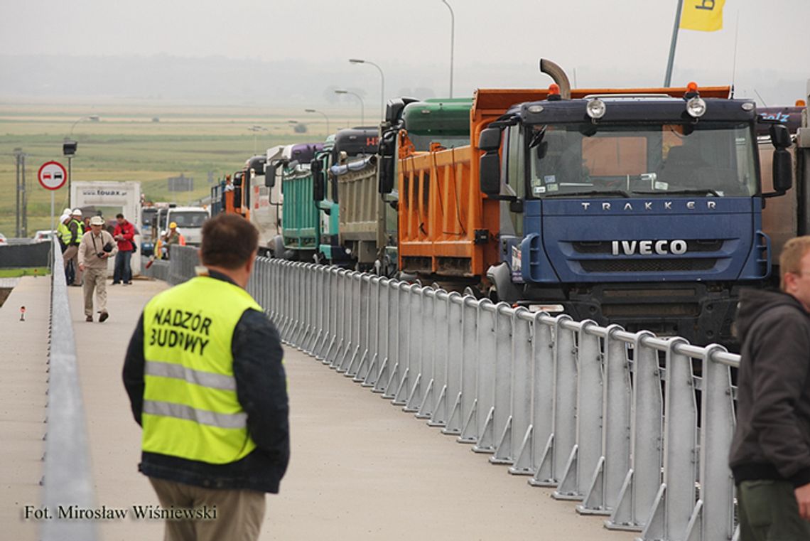 Ostatni test – 900 ton na moście Ostatni test – 900 ton na moście