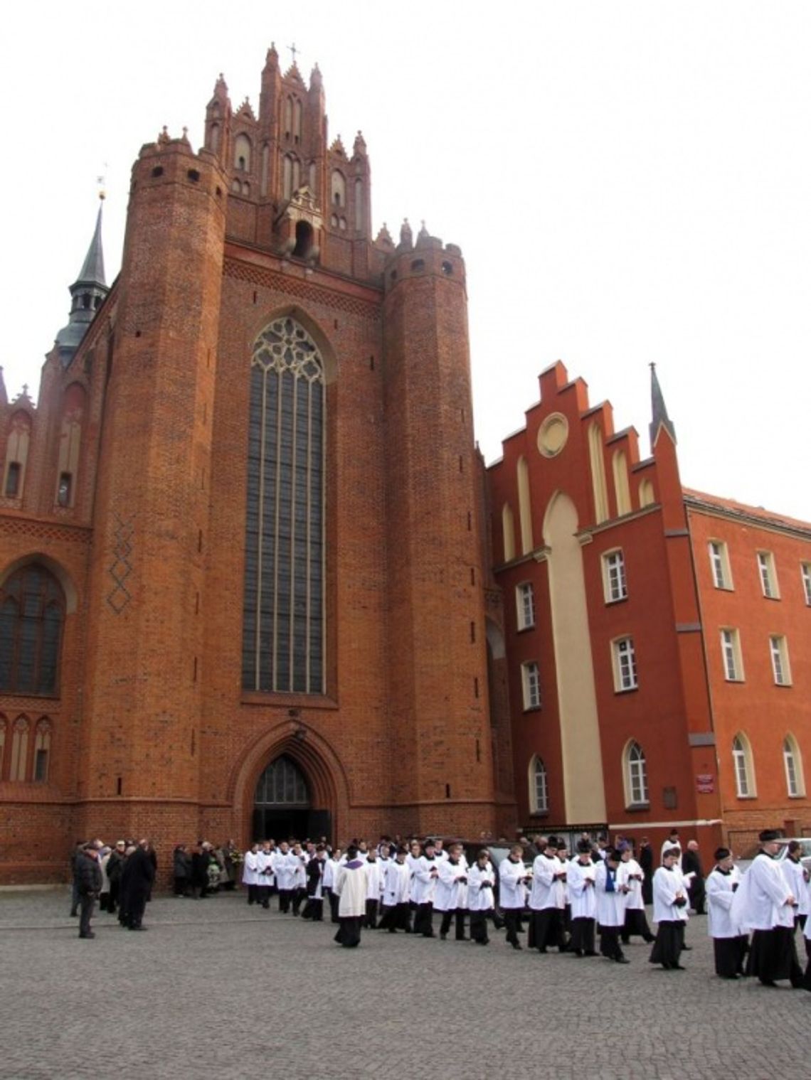Ostatnie pożegnanie infułata. „W wielu sprawach miałeś rację” Ostatnie pożegnanie infułata. „W wielu sprawach miałeś rację”