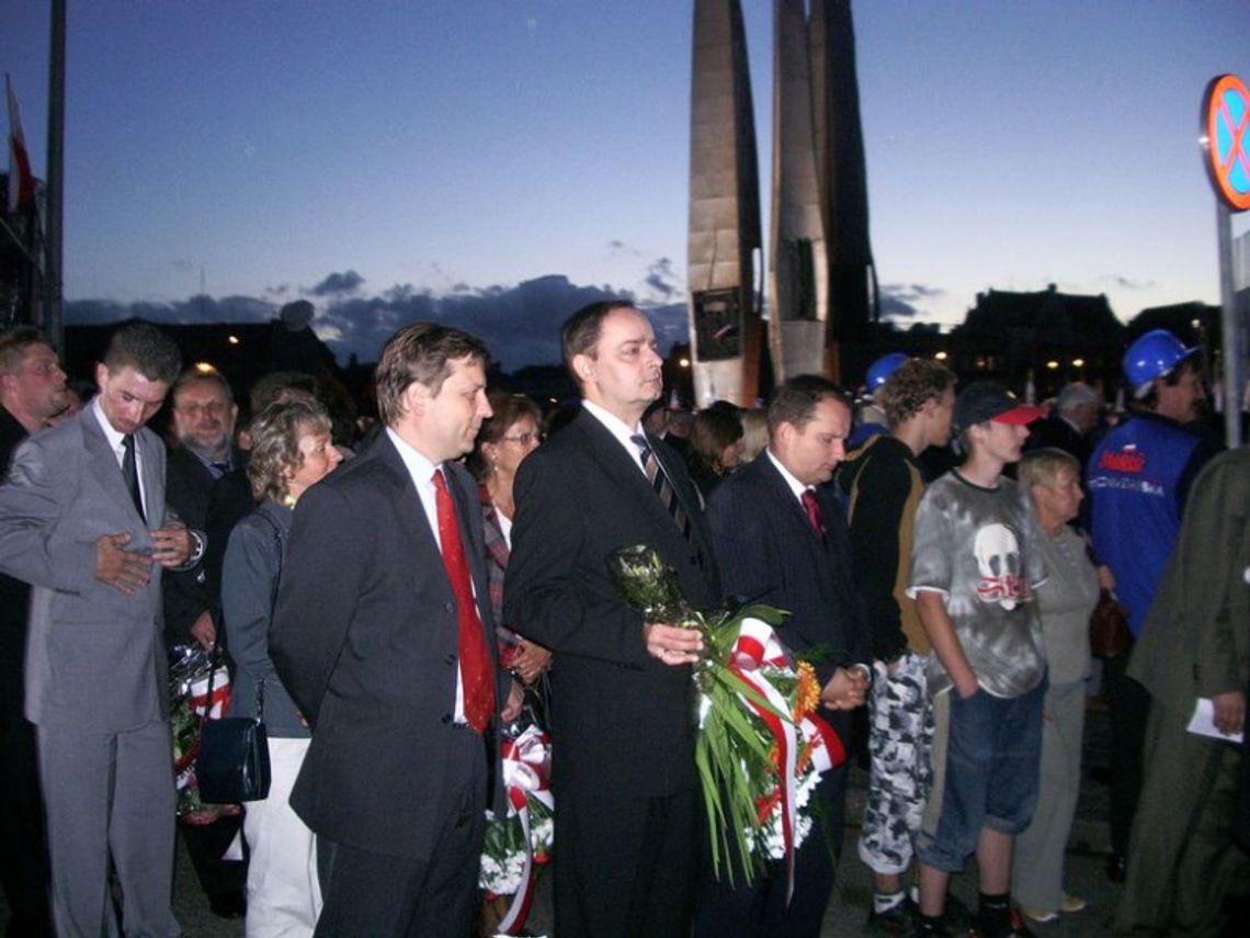 OSTRE PO-PIS-owe starcie do Senatu. Z Pomorza na Wiejską z PiS i PO OSTRE PO-PIS-owe starcie do Senatu. Z Pomorza na Wiejską z PiS i PO