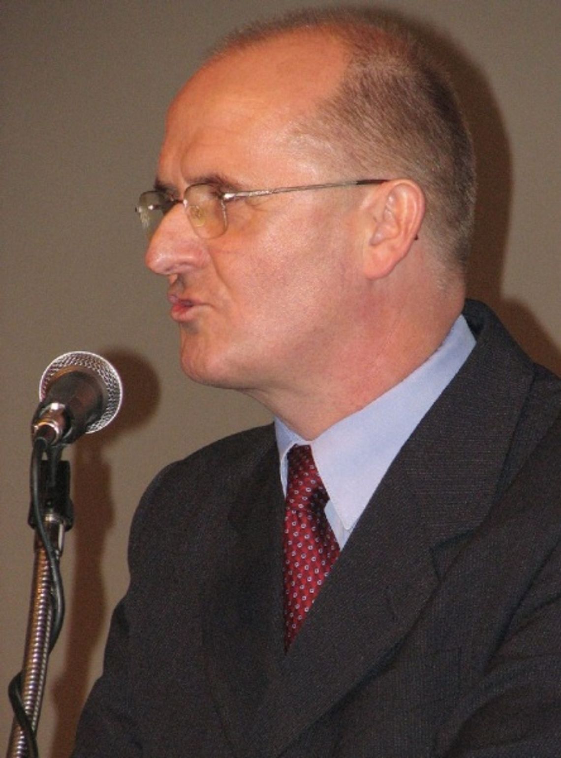 Ostre słowa J. Kulasa. "Wokół urzędów tworzą się dwory"