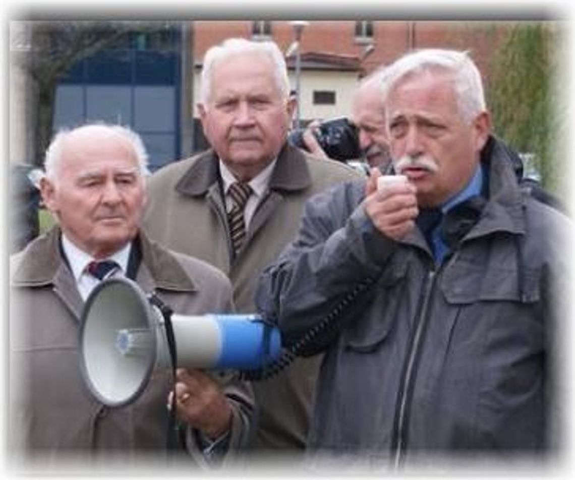 Oświadczenie Stowarzyszenie "Godność". Bronią rządu i posłów przed zamachem stanu Oświadczenie Stowarzyszenie "Godność". Bronią rządu i posłów przed zamachem stanu