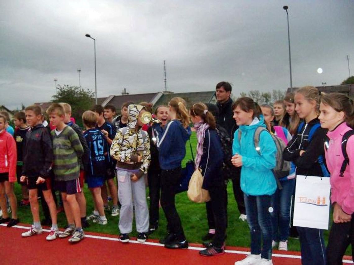 Otwarcie boiska lekkoatletycznego przy SP 10 Otwarcie boiska lekkoatletycznego przy SP 10