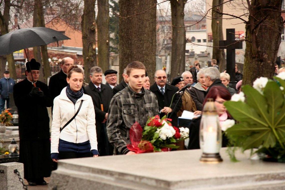 Pamięć i hołd pomordowanym Pamięć i hołd pomordowanym