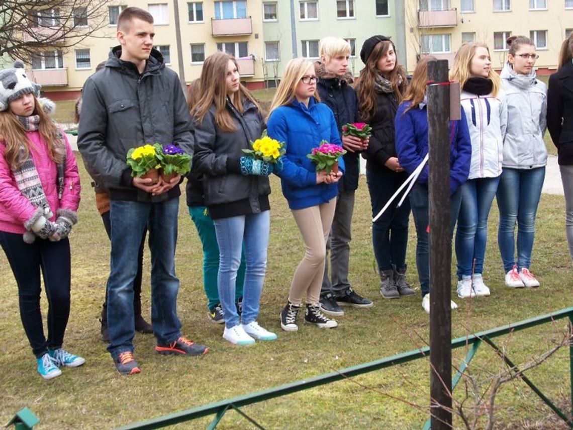 Pamięć o ofiarach katastrofy smoleńskiej