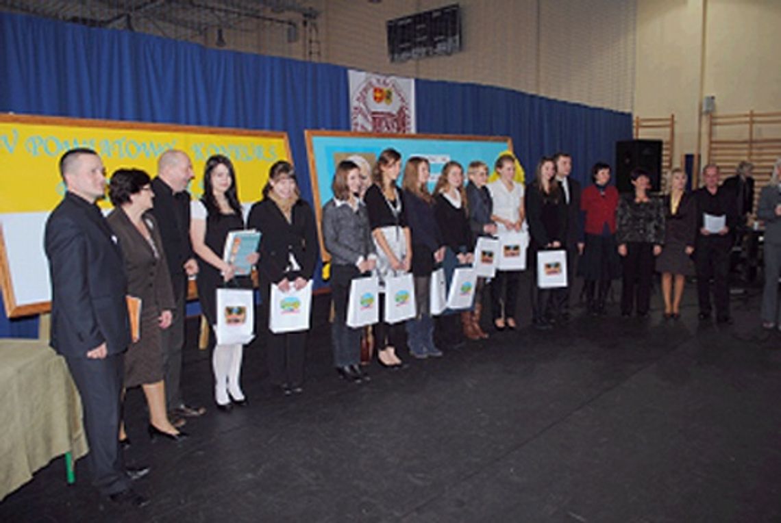 Pamięci wielkiego Polaka - Konkurs Recytatorski Twórczości Karola Wojtyły Pamięci wielkiego Polaka - Konkurs Recytatorski Twórczości Karola Wojtyły