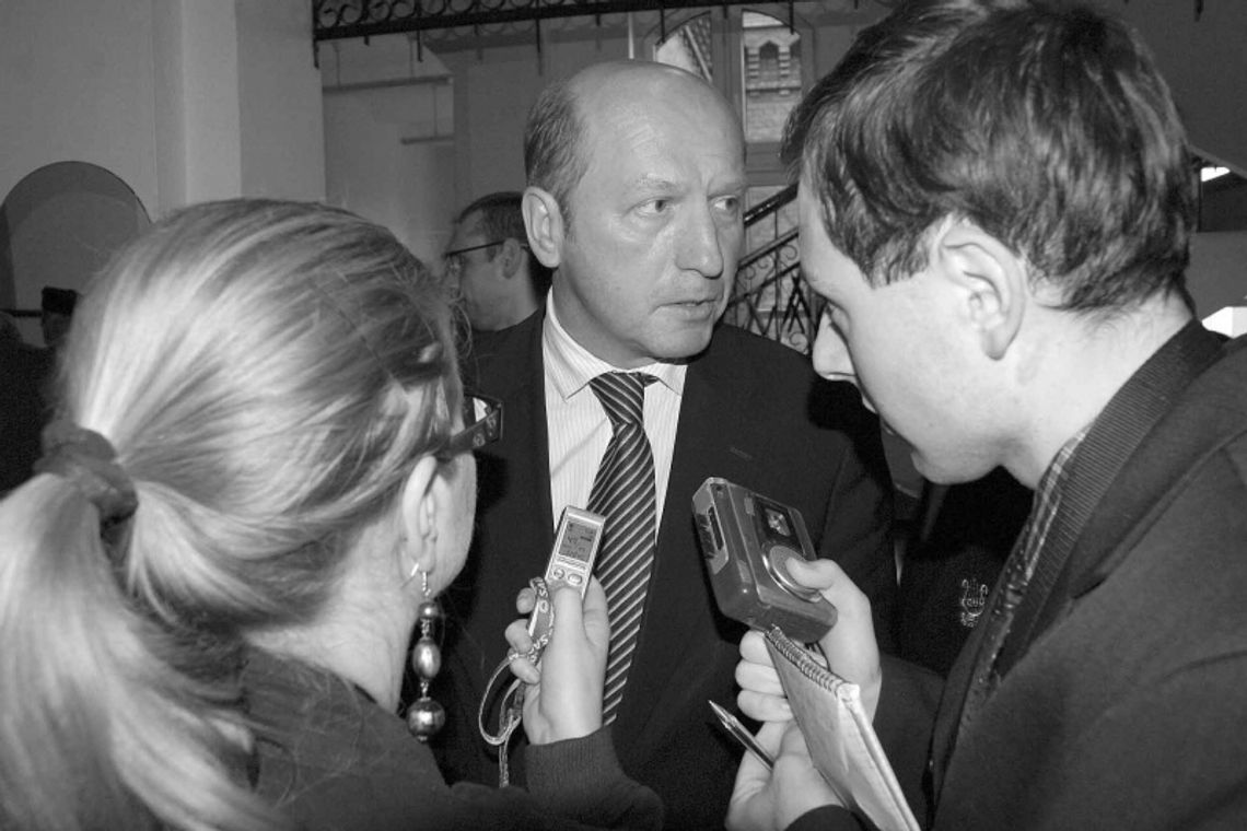 Panie Marszałku, dziękujemy za wszystko i żegnamy w żalu Panie Marszałku, dziękujemy za wszystko i żegnamy w żalu