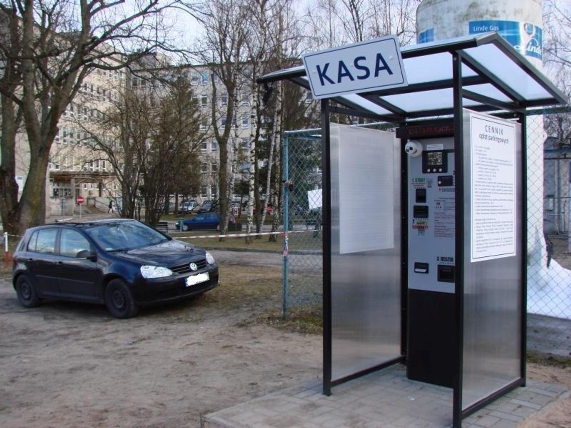 Parkingowa rewolucja - Remont i pół godziny bezpłatnego parkowania przy szpitalu