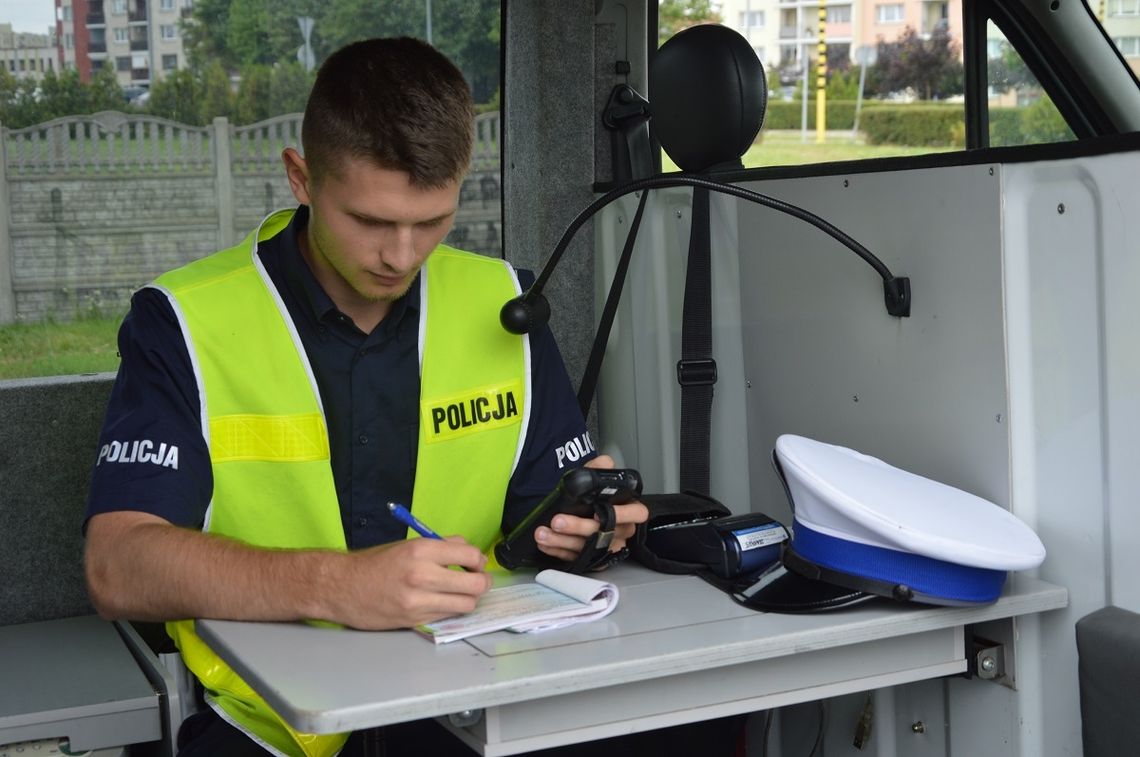 Pędzili hulajnogą po pijanemu. Doszło do zderzenia z rowerem Pędzili hulajnogą po pijanemu. Doszło do zderzenia z rowerem
