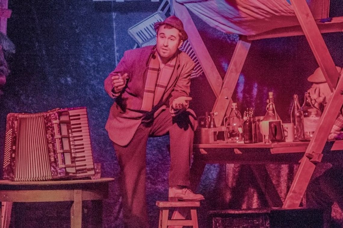 Pełna sala w Fabryce Tytoniu