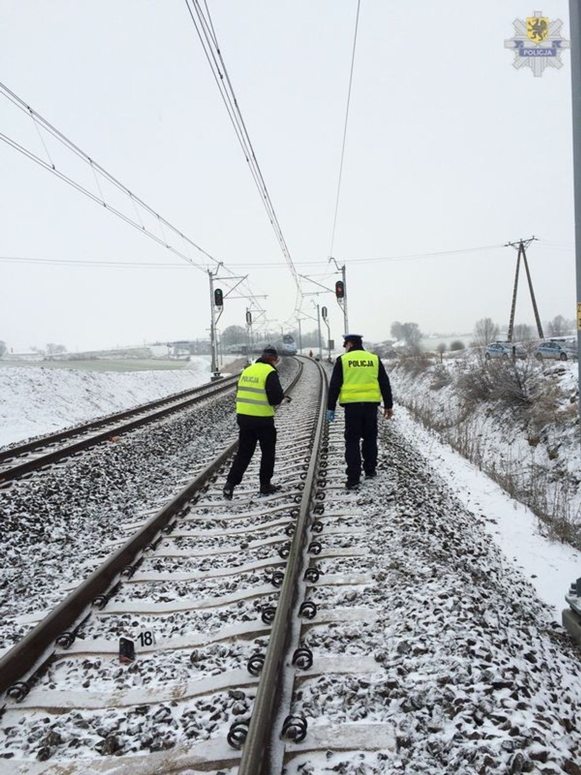 Pendolino potrącił śmiertelnie mężczyznę Pendolino potrącił śmiertelnie mężczyznę