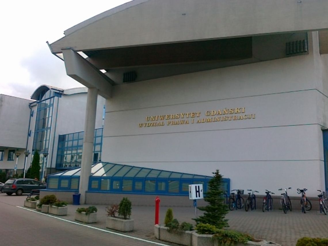 Petycja o większą dostępności do zawodu prokuratora i sędziego. Aplikacje także w Gdańsku - bliżej, skuteczniej Petycja o większą dostępności do zawodu prokuratora i sędziego. Aplikacje także w Gdańsku - bliżej, skuteczniej