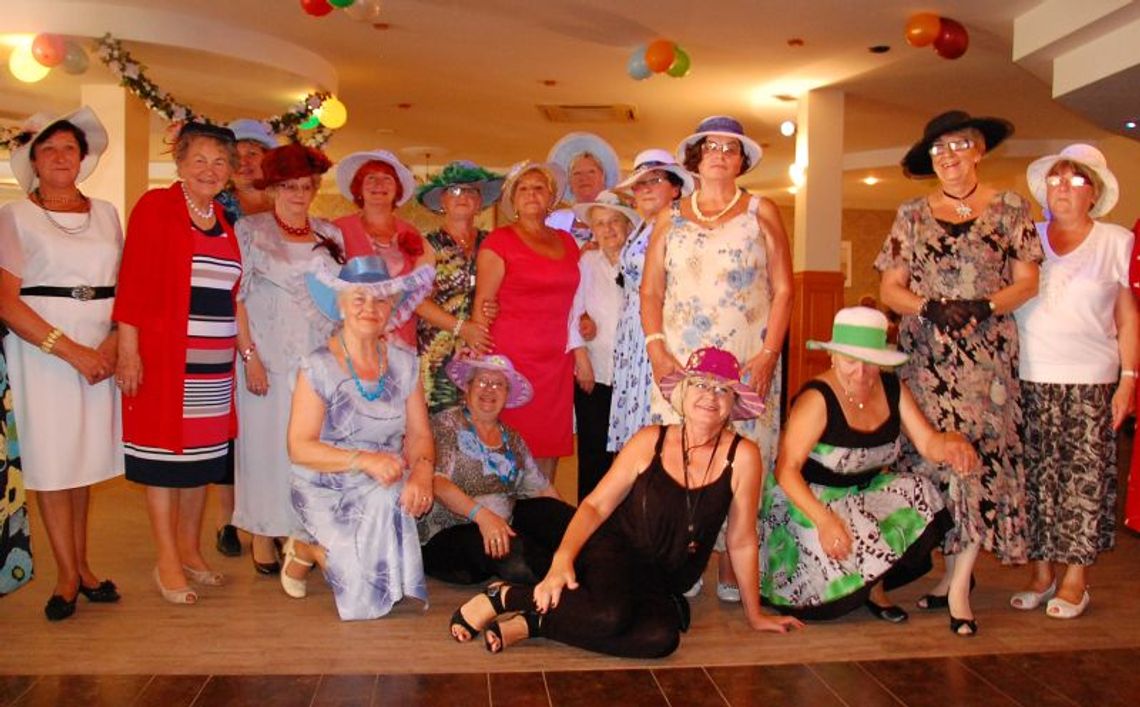 Pierwsze urodziny Klubu Samotnych Serc Pierwsze urodziny Klubu Samotnych Serc