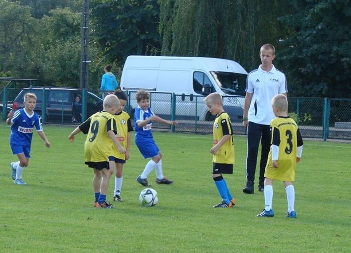 Pierwszy Turniej Piłki Nożnej o Puchar Skarszew Pierwszy Turniej Piłki Nożnej o Puchar Skarszew