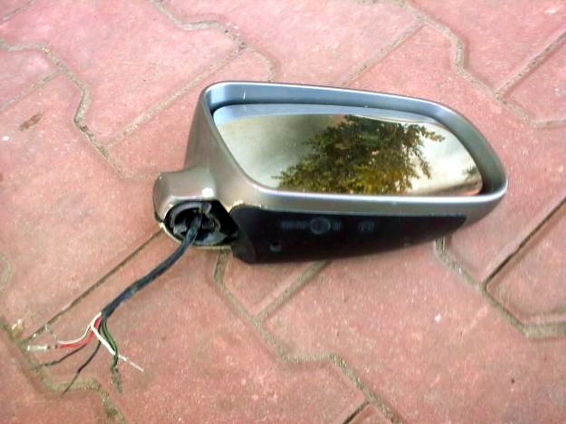 Pijane kobiety niszczyły samochody