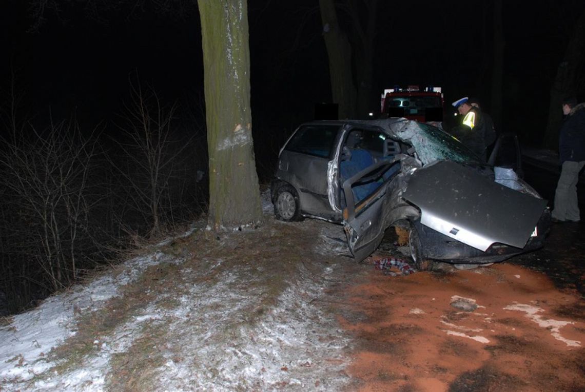  Pijany spowodował wypadek - pasażer jest nieprzytomny