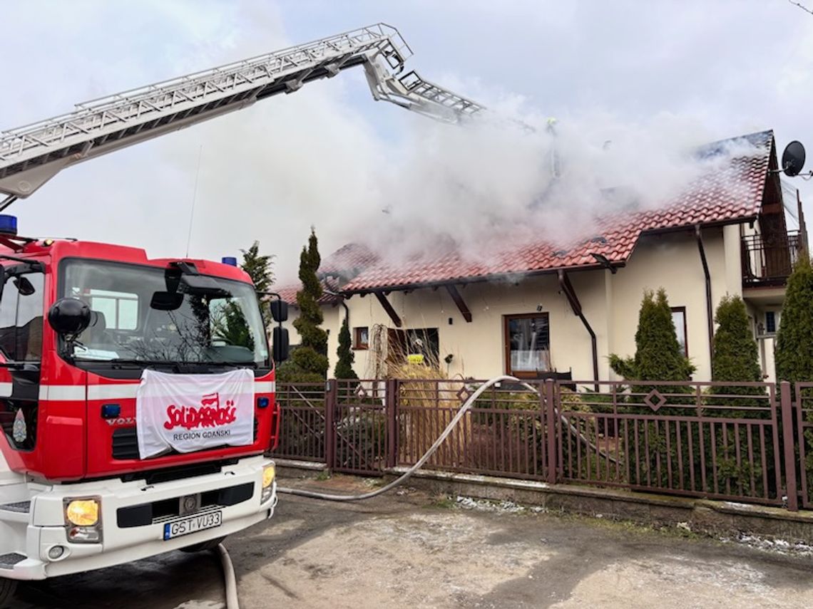 PILNEJ: Płonie dom w Nowej Wsi Rzecznej