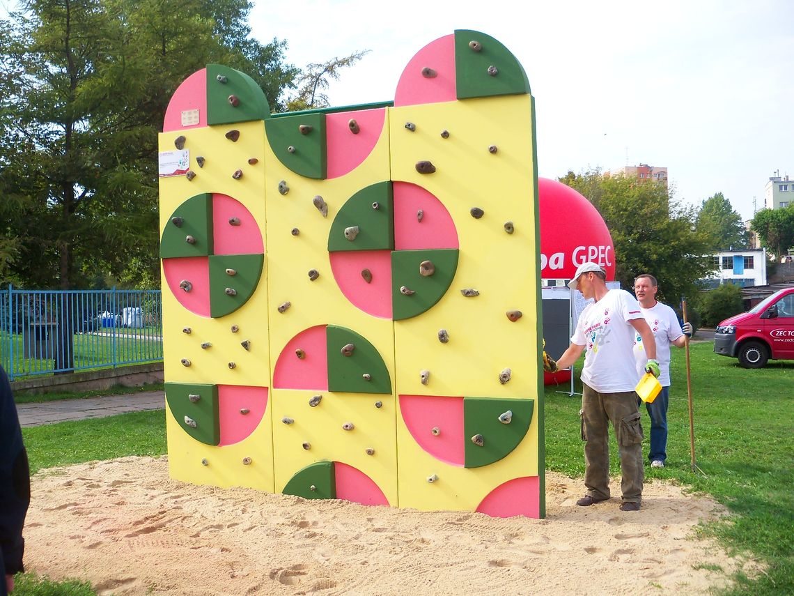 Plac zabaw na Kanonce jak nowy! Plac zabaw na Kanonce jak nowy!