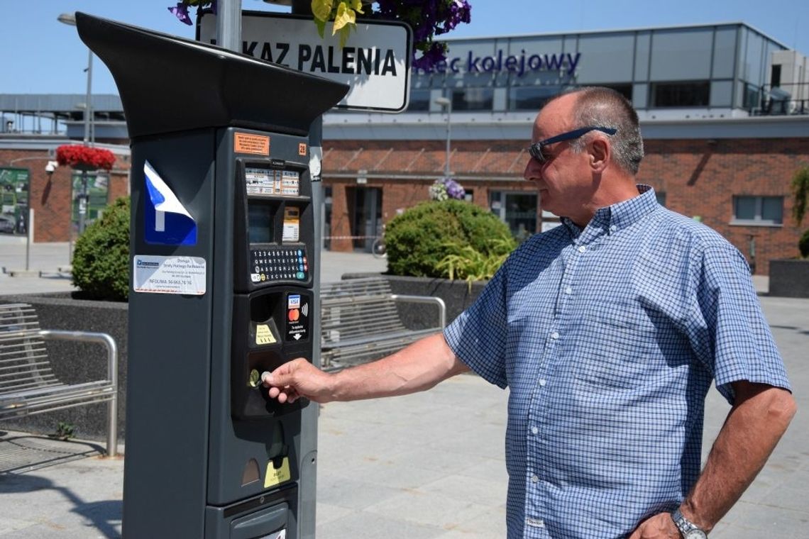 Płacą i zgrzytają zębami. Uchwały parkingowe wycofane, wracają na kolejnej sesji