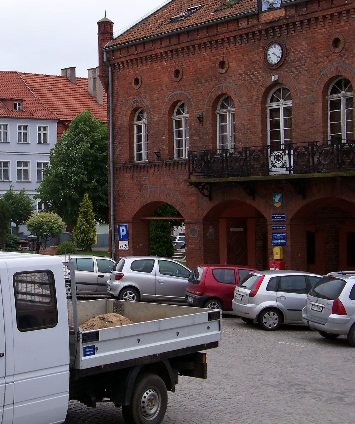 Płatne parkowanie w Gniewie odroczone. Radni na "nie"