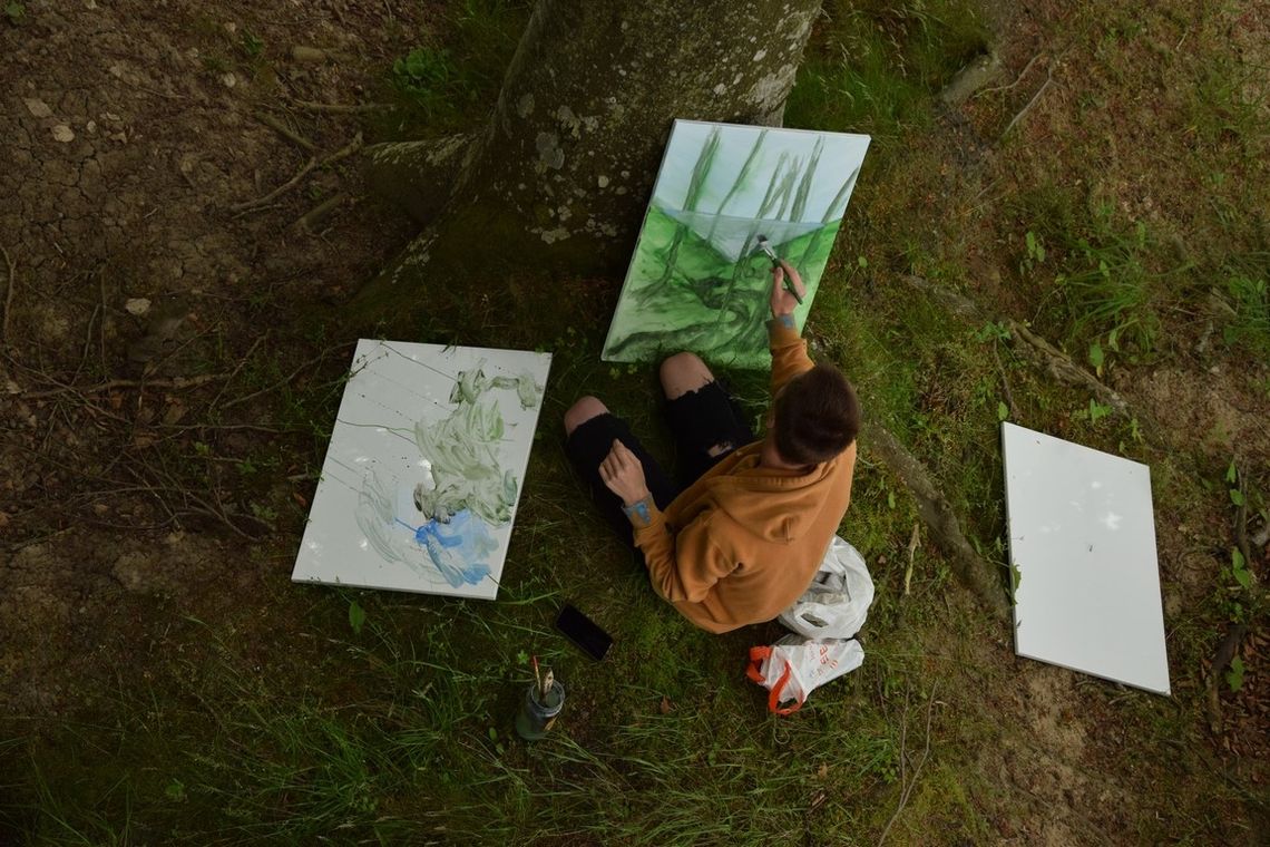Plener artystyczny młodych plastyków w Poddąbiu Plener artystyczny młodych plastyków w Poddąbiu