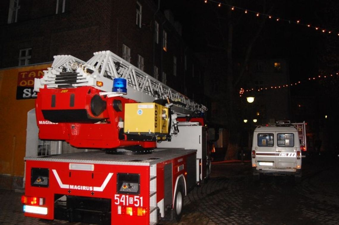 Płonęły auta! W sumie 5 zniszczonych samochodów! Płonęły auta! W sumie 5 zniszczonych samochodów!