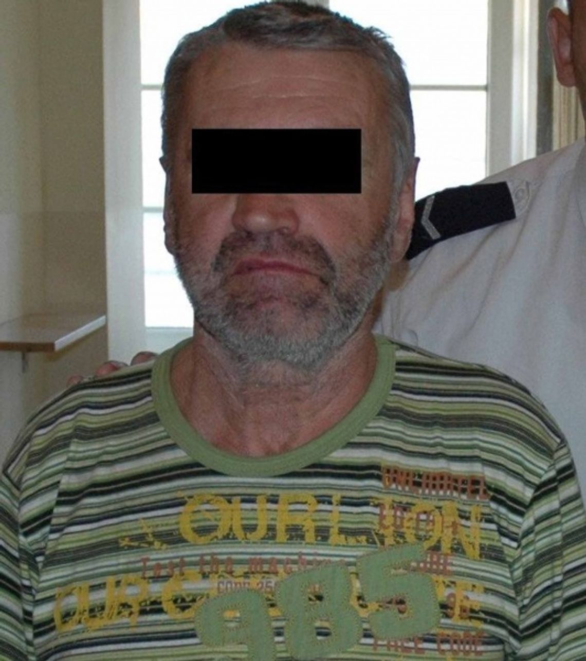 Po slipach do włamywaczy Po slipach do włamywaczy