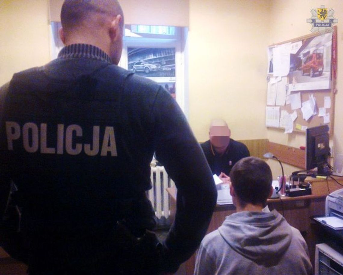 Podeszli do mężczyzny i uderzyli - dla hecy, posiedzą - dla sprawiedliwości