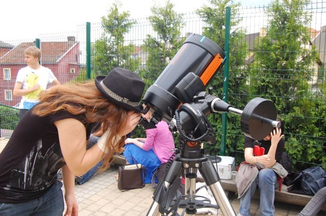 Podglądnij Wenus, gdy przejdzie przez Słońce! Podglądnij Wenus, gdy przejdzie przez Słońce!