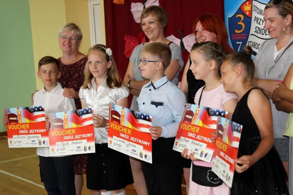 Pojadą do Łeby uczyć się języka. Pięcioro uczniów otrzymało obóz językowy Pojadą do Łeby uczyć się języka. Pięcioro uczniów otrzymało obóz językowy