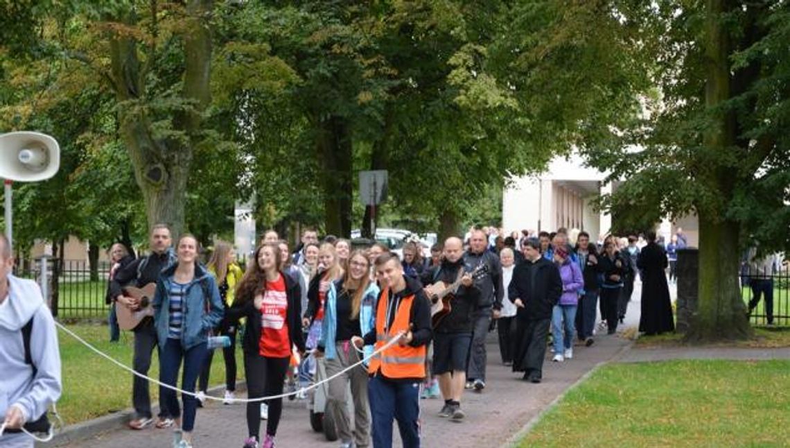 Pójdą pieszo do Matki Bożej. Piesza Pielgrzymka do Piaseczna Pójdą pieszo do Matki Bożej. Piesza Pielgrzymka do Piaseczna