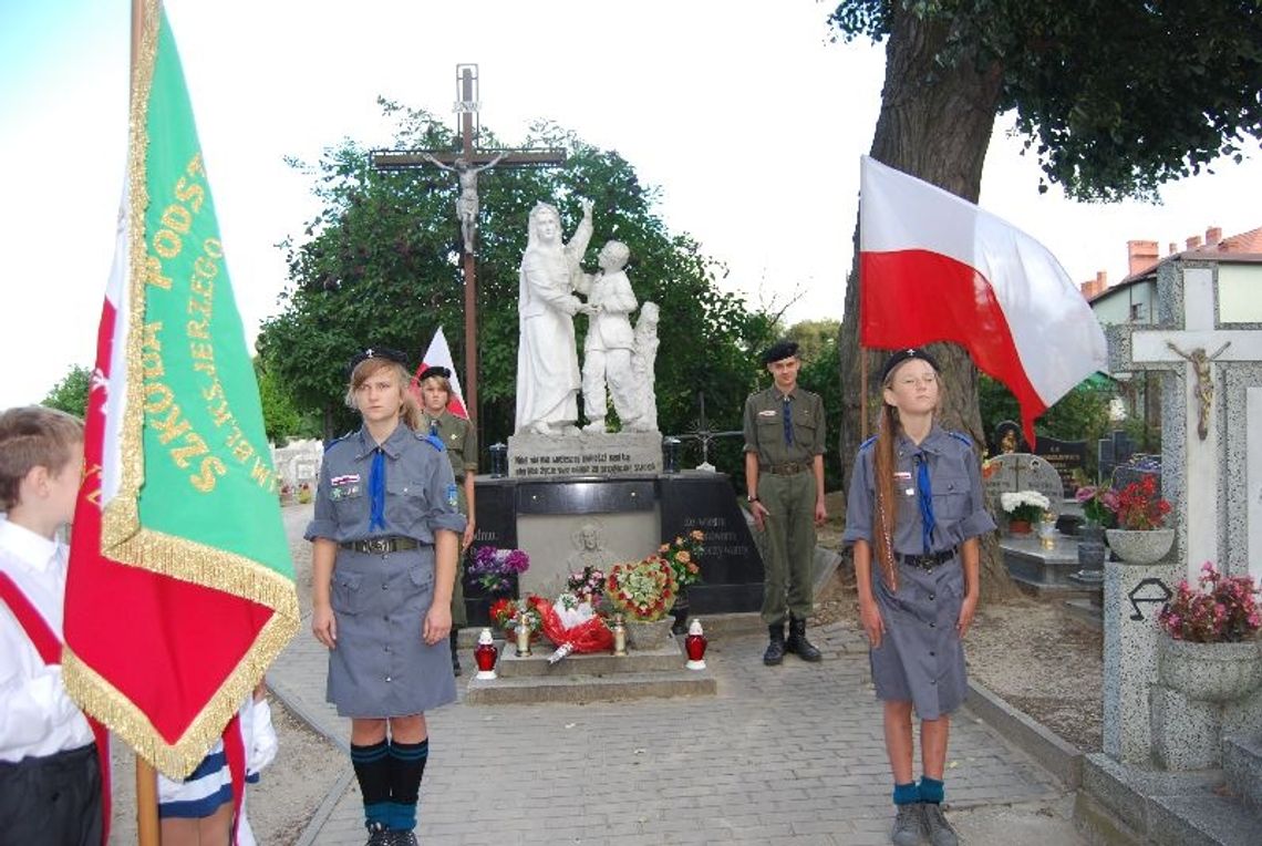 Polegli w służbie Ojczyzny Polegli w służbie Ojczyzny