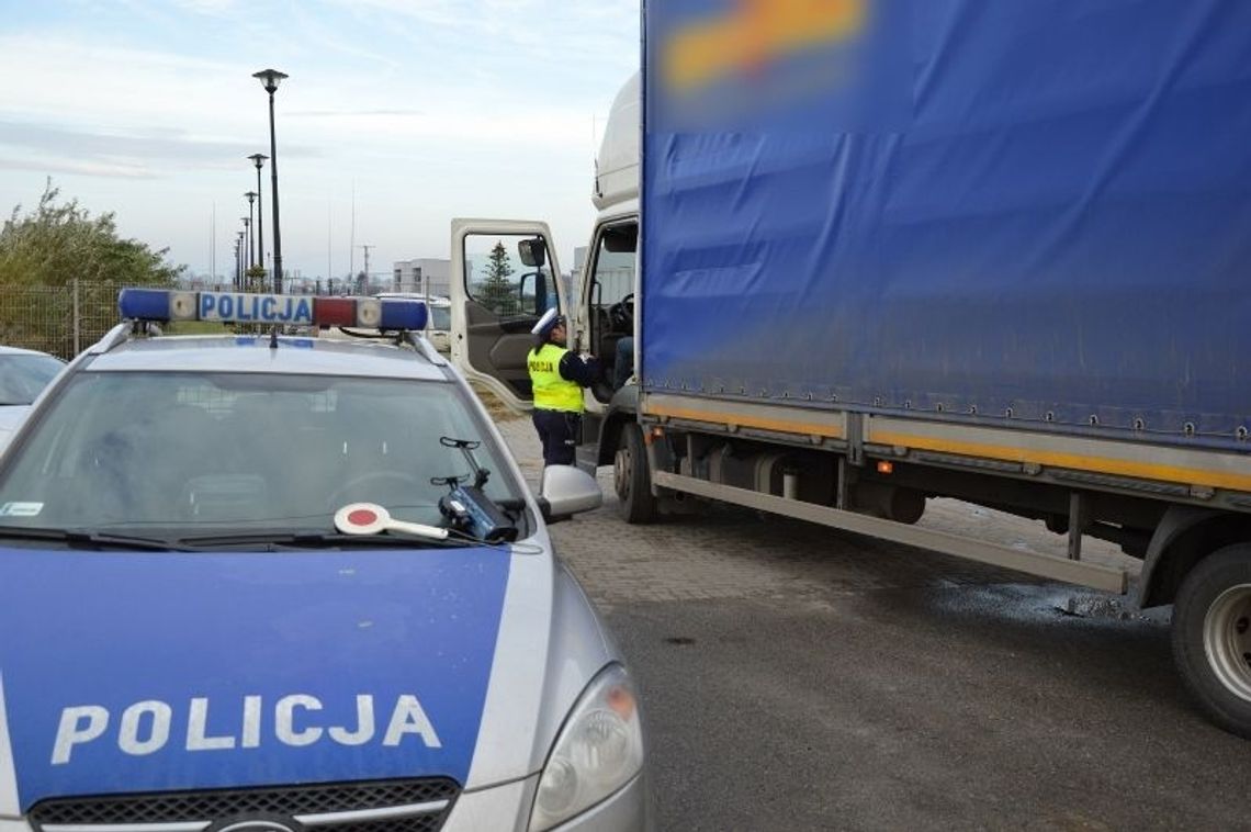 Policja wzięła się za ciężarówki. 68 kontroli, 21 mandatów Policja wzięła się za ciężarówki. 68 kontroli, 21 mandatów
