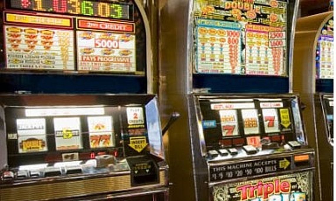 Policjanci kontrolowali salony gier Policjanci kontrolowali salony gier