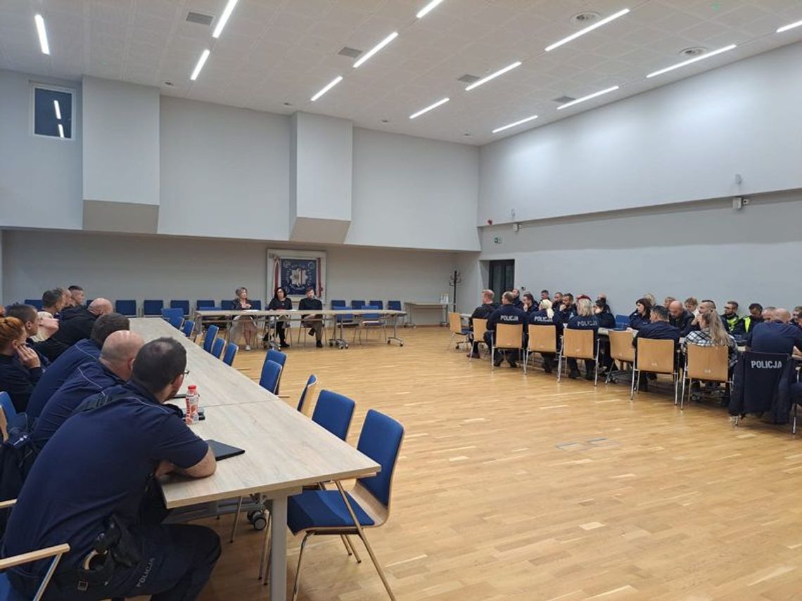 Policjanci uczestniczyli w szkoleniu dotyczących ochrony praw zwierząt