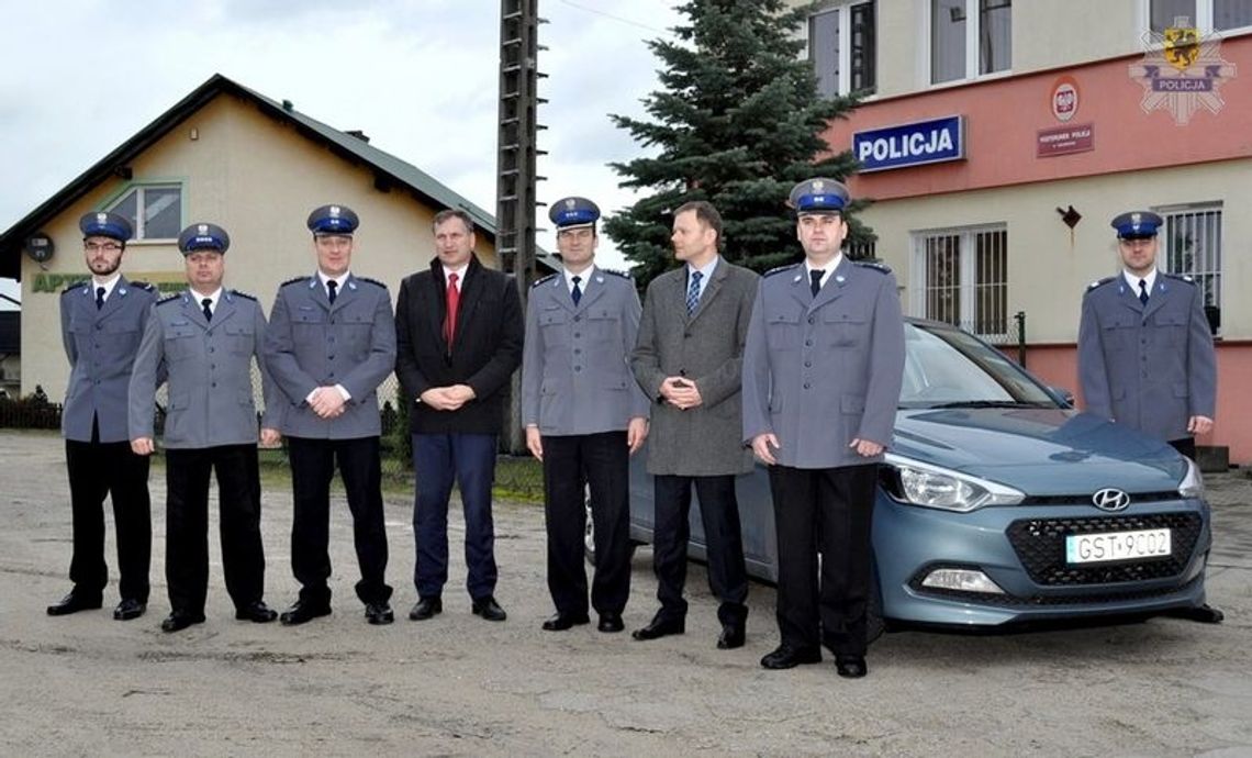 Policjanci z Posterunku w Kaliskach mają nowy wóz. Jest nim hyundai i20 Policjanci z Posterunku w Kaliskach mają nowy wóz. Jest nim hyundai i20