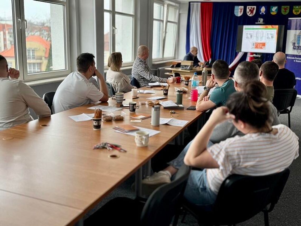 Policjanci z Tczewa szkolili się w walce z podróbkami
