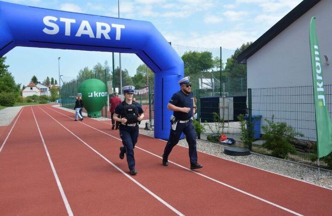 Policjanci ze Sztumu pobiegli dla małej Bianki. Mundurowi wsparli charytatywną akcję Policjanci ze Sztumu pobiegli dla małej Bianki. Mundurowi wsparli charytatywną akcję