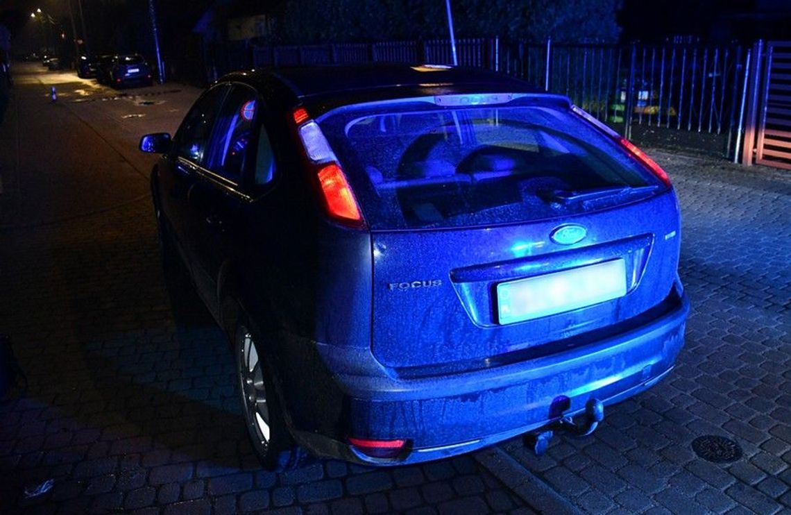 Policyjny pościg za 34-latkiem z sądowym zakazem prowadzenia pojazdów